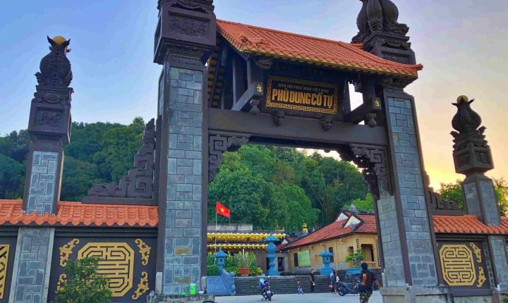 Phù dung cổ tự Hà Tiên