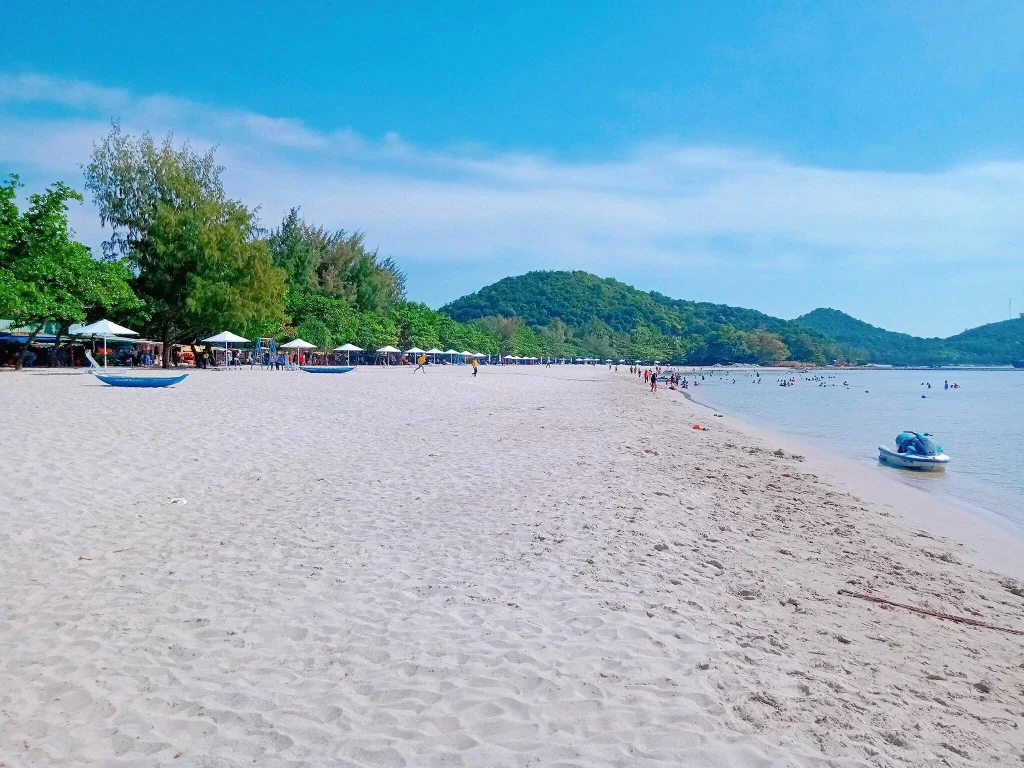 bãi tắm mũi nai Hà Tiên