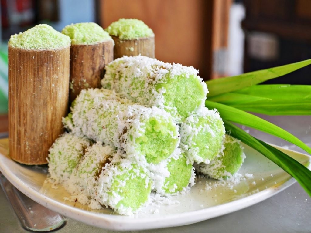 bánh ống lá dứa